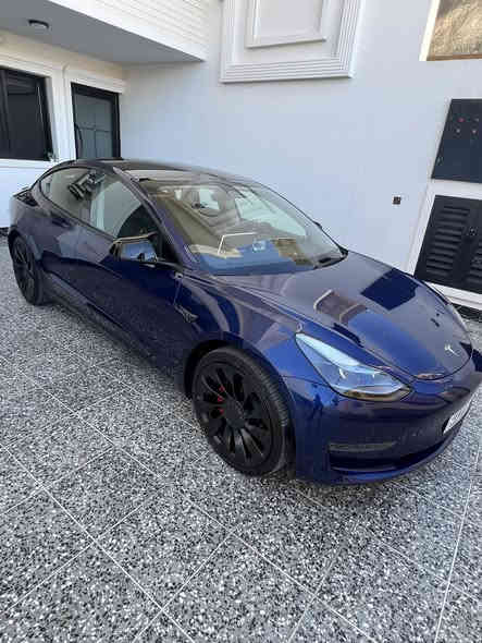 تسلا مودل ٣ ٢٠٢٣ بيرفورمانس 
TESLA MODEL 3  2023 
اعلى موصفات بتسلا.  

رقم بغداد ماشيه ٢٨الف 
مع شاحن اصلي 
السيارة فول مواصفات 
حادث بسيط ربع جاملغ خلفي ونصف جاملغ امي بسيط جدا" وصور موجوده 
ويه سياره كارت تشغيل عدد ٢ وفلاش تسلا اصلي 
حالة السيارة / جديده شركه وكامله من كلشي حتى كماليات
السعر ١٩٢ بيها مجال 

للاستفسار
***********
