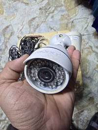 للبيع 4 كامرات مع جهازه و التخزين وحتى الوايرات كامله جيب وشد قيم واخذ...