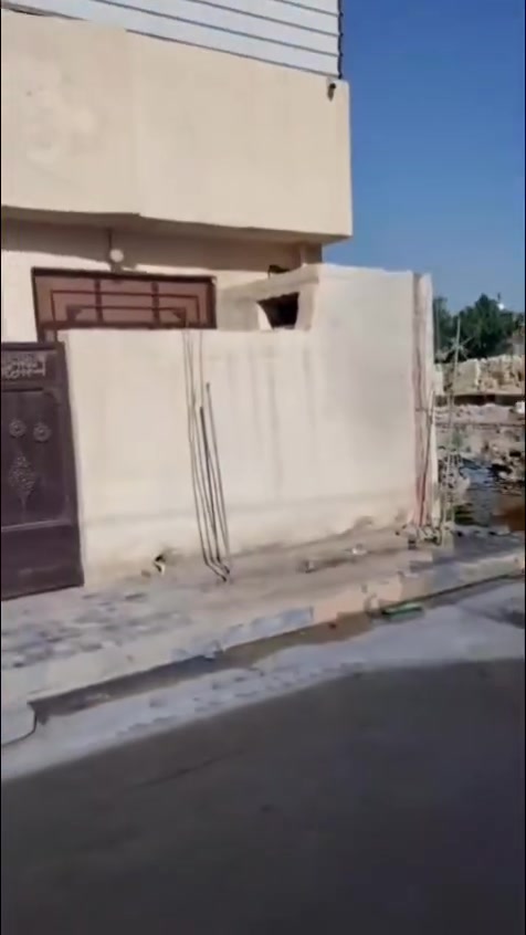 سلام عليكم بيت البيع العنوان بغداد مدينة الصدر الحميديه البيت رفت طابوك صب مسلح
 كامل الخدمات سعر 50وبي مجال الاستفسار 
ـــــــــــــــــــــ***********ــــــــــــــــــــــــــــ
