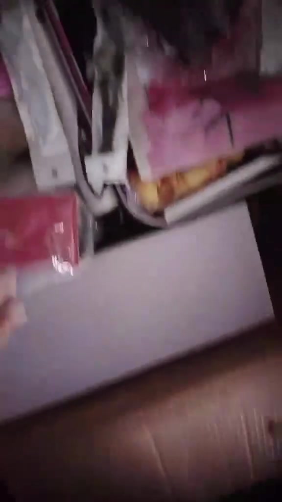يوجد صناديك اشياء منوعة الكيلو ب 5  .


**إذا كنت صاحب هذا الإعلان وتريد حذفه لأي سبب، رجاءا أرسل رسالة إلى الدعم الفني**