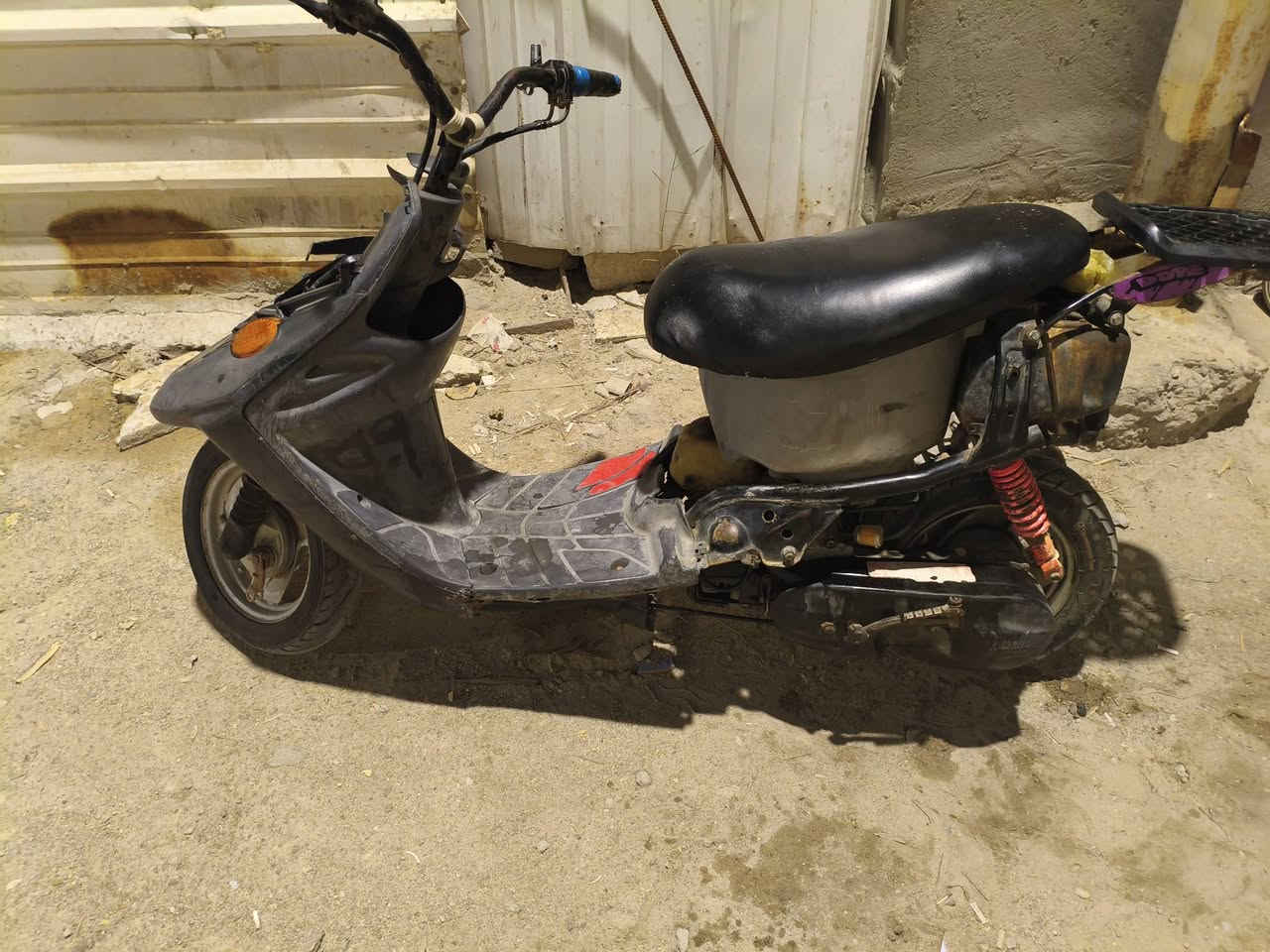 دراجه تسع زروف للبيع شغاله هندر واحد بيه خنكه كابريته وصخه تنضفه سعر 200وبيه مجال  مكان بصره ابو الخصيب كوت ثويني راسلني خاص او هنا ***********
