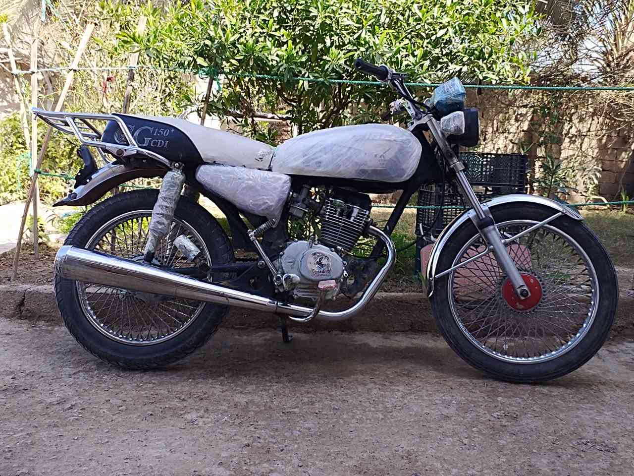 ياالله البيع دراجة تايكر موديل 2020 السعر خاص  المكان محافظة ديالى قرية سراجق الشراي يتصل 
👈 ***********
