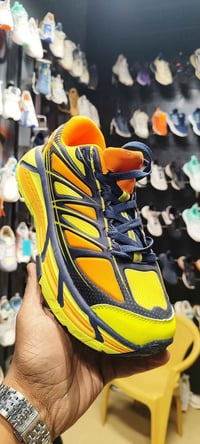 شوز ستور اوربي • حي ميسان النجف • مقابل الوافي