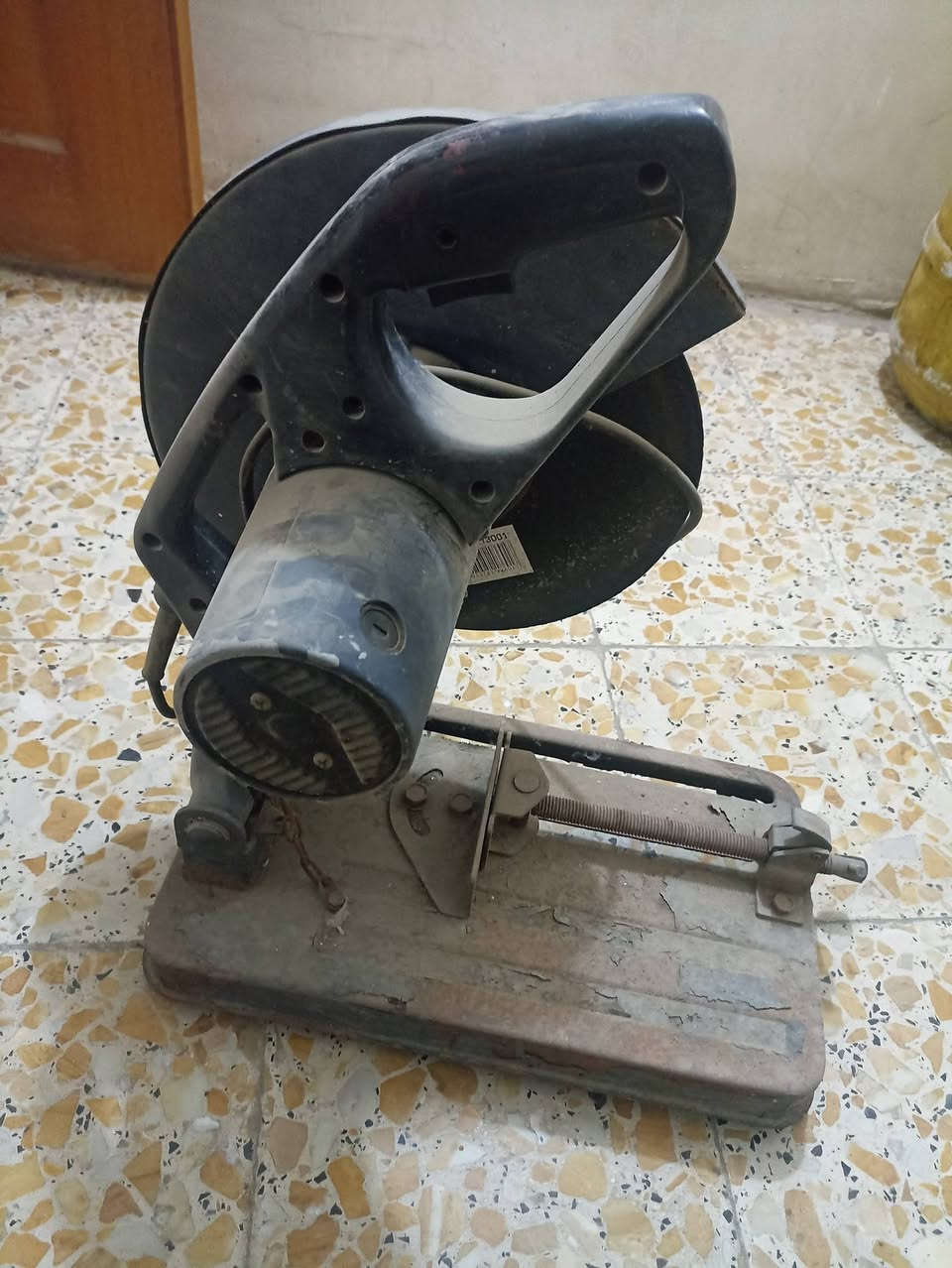 السلام عليكم كتر متاح نهايته ٥٠ رقم الهاتف ***********
