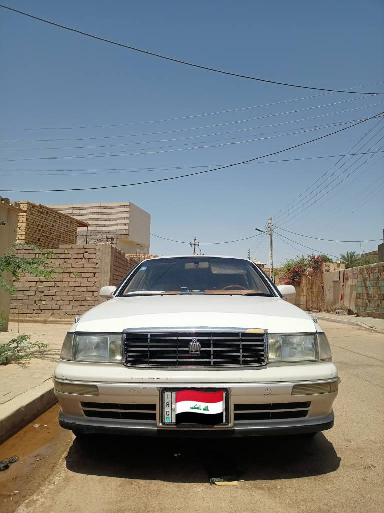 السلام عليكم 

تويوتا كراون(بطة)فنر بلاد موديل 93 _ رقم بصرة انكليزي سنوية لغاية2030 
راعيها صديقي بيتهم يمي
مكينة 2500 VVT جديدة
تبريد شغال _ سنتر لوك 
شاشة كار بلي _ لايتات زينون 
#للعلم_السيارة_استخدام_شخصي

كفالة من الكص والنقل
البدي كفالة من الضربة والصبغ ما عدا رشات بالمداكر الخلفية والقمارة 
وخياس بسيط ببعض الاماكن 

السعر 63 وبيها مجال بسيط جداً للشراي

مكانها:البصرة/قضاءالمدينة
للاستفسار: ***********
*********** المدينة, البصرة
