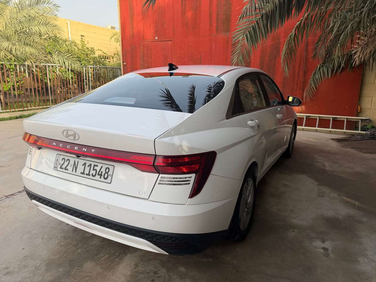 اكسنت مديل ٢٠٢٥خليجي فول مواصفات صار بيهه طخه بلمقدمه مال البنيد ونصبغ جزه منه بدون اي فتح 
وبيه بارد قليل بين الباب والجاملغ جوه بربع بدون اي فتح مكينه الف و ٥٠٠دبل نوزل ماشيه ٧٧الف جاهزه حداد تبريد تايرات مكينه كير كله كفاله اربيل بسم شركه رقم*********** شط العرب, البصرة
