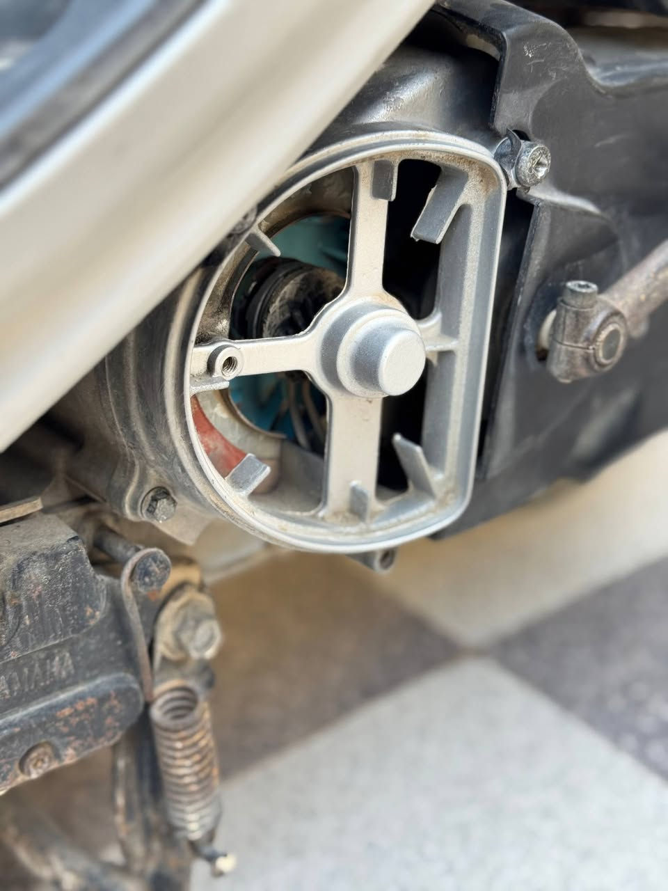 ماكس منغولي
للبيع جديده نضيفه تزويد خارجي حفيف مثل يدات بريك و استاند صفح و ملقط امامي رياضي و ملقط خلفي لون ازرق شركه NSY و كلج امامي سمائي هم NSY و زنون و صالنصه FM و الاغراض البلاد موجوده الدراجه ما ناقصه شي و شلعه و معدل تاكل الكاع سعر مليون بيه مجال قليل ل 
فقط واتساب *********** 
ميسان جمعيات
