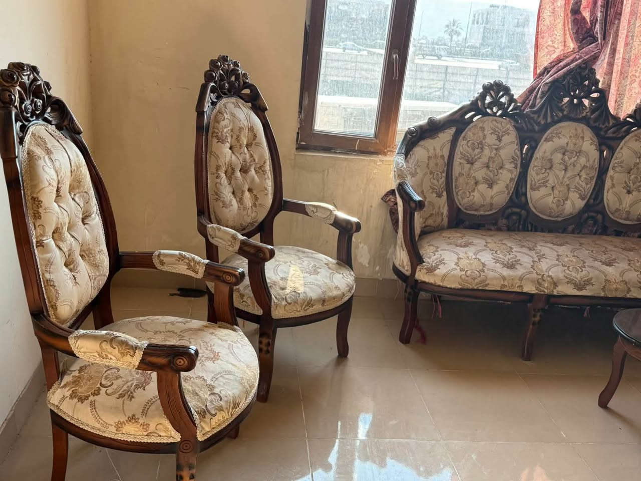 تخم صاج نظيف جدا السعر ٢٥٠ الف
عشره مقاعد 
العنوان مجمع شنيار 
الشراي يتفضل على الخاص لطفاً 
مندوبه اغراض الي عنده اغراض يريد يبيعها يدزلي عالخاص أبيعها لكم بعمولة مناسبة


**إذا كنت صاحب هذا الإعلان وتريد حذفه لأي سبب، رجاءا أرسل رسالة إلى الدعم الفني**