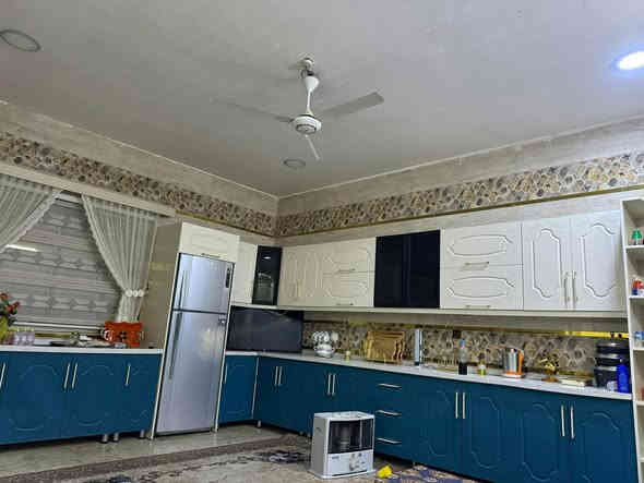 سلام عليكم 
دار للبيع طابو زراعي سند 25 في منطقة الدوانم مجاور الري مساحة الدار 500 م واجه 12 ونص  علمآ السند بسمي 
يرهم مراوس مع دار مساحه 100 م او اقل في السيديه 
يحتوي الدار غرفتين وصاله كبيره وهول كبير ومطبخ حار وبارد 
***********
