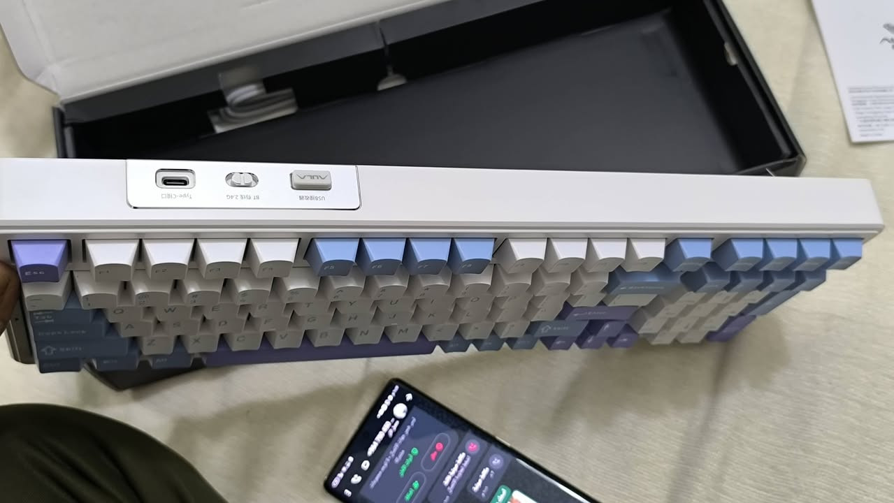 كيبورد شركة AULA F99 جديد غير مستخدم
حط سعر يستحقة اذا سعر مقنع بالعافية موجود توصيل 5 لكل محافظات العراق 
***********
