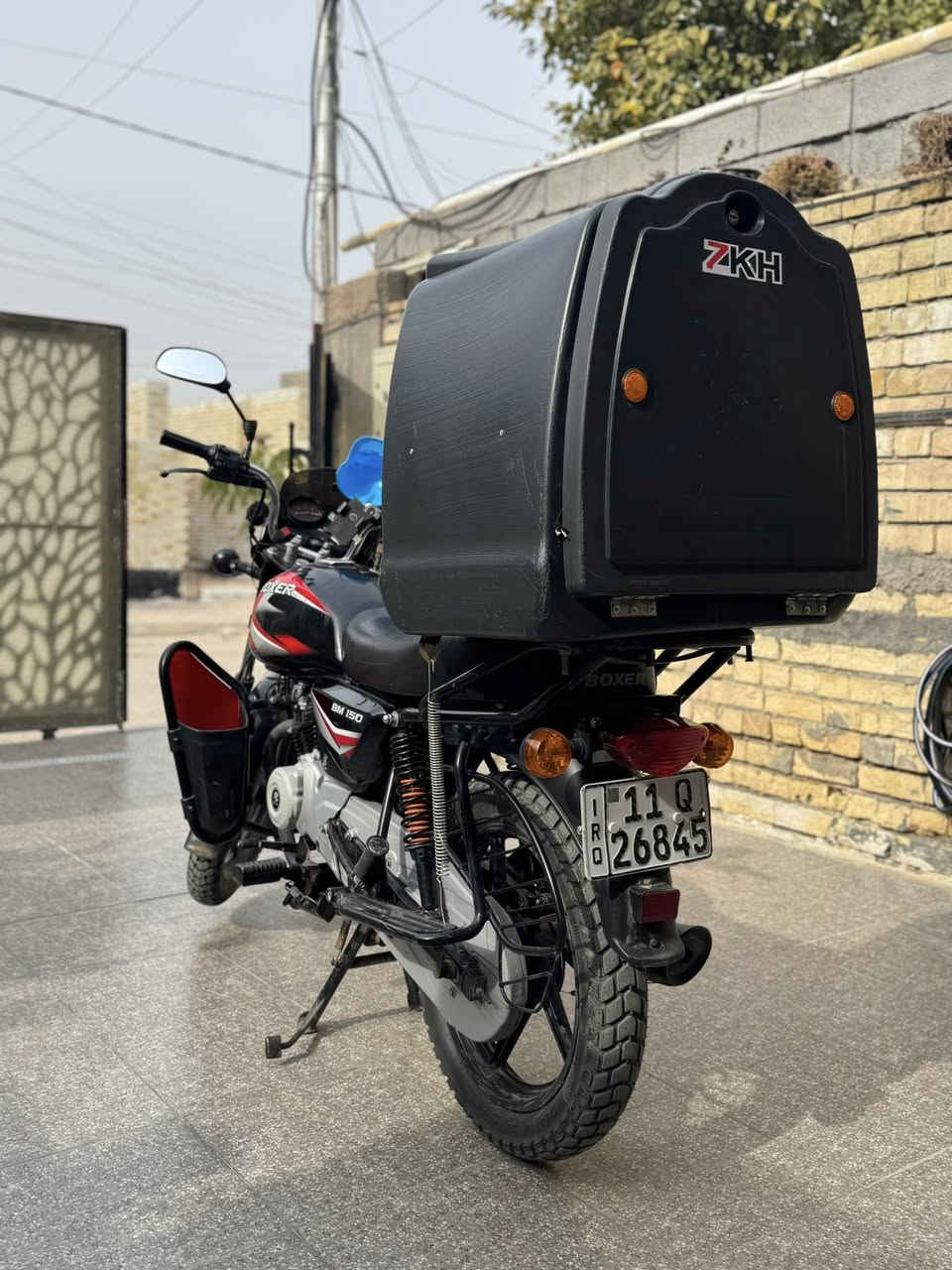 كفاله عامه مطلعهة من معرض برغي ممفتوح غراضهة كلهة بلادي
سعره 2200 
***********
