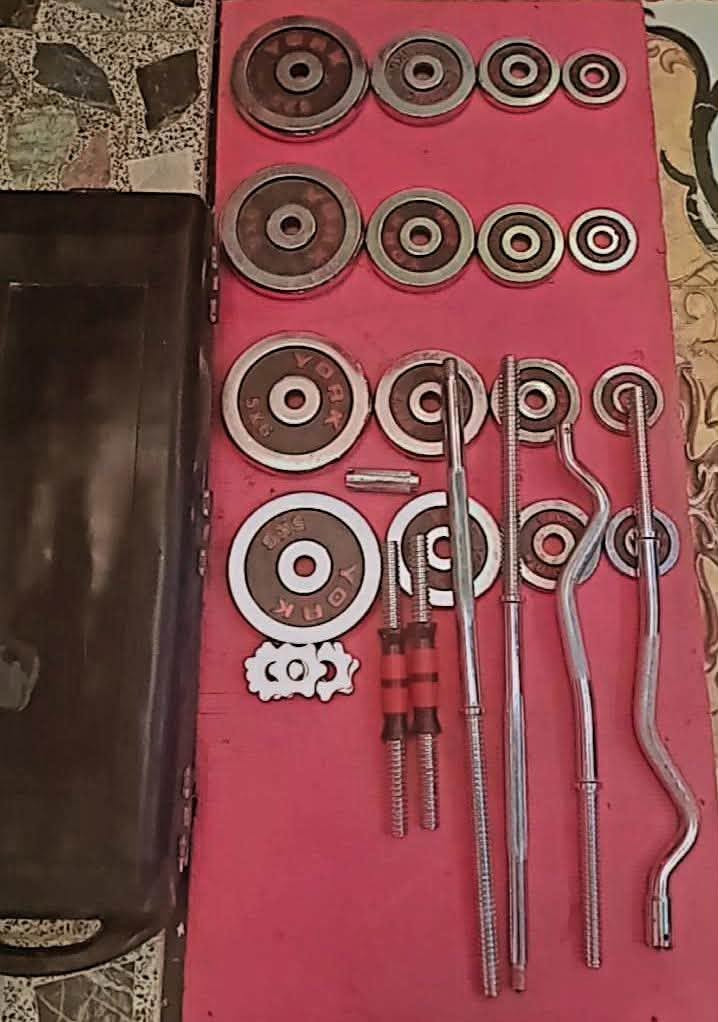 اللبيع كامله سعر ١٧٥
عنوان بغداد مدينه الصدر 
***********
