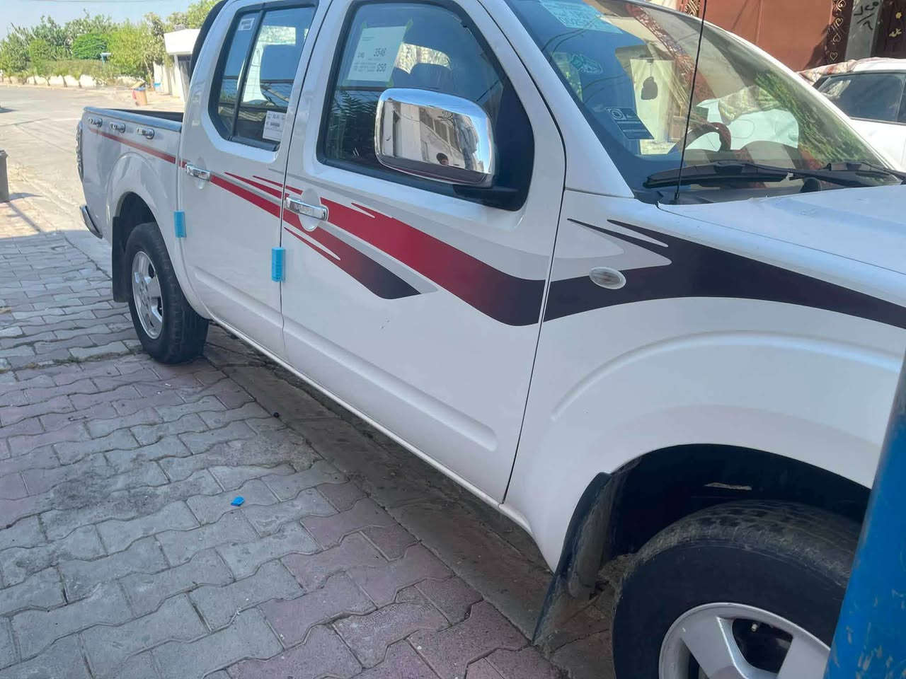 نیسان ناڤارە ۲٠٠۹ گیر حادی پارچە رەشە لەسەر ساخی دۆسەو شانوو و عارابانی و پیشی هیچی پیوە نیە گیر و مەکینە بەشەرت  دوکەل و سەرفی نیە فلاونی سەوتی نایە سەنەوە تازە بەسەر چوە  تازە پیشی داگیرەوە چرکەی تیدا نیە نرخی (۷۷$) مەحامەلە رەقەم موبایل 
*********** واتس ئاپی لەسەرە رانية, السليمانية
