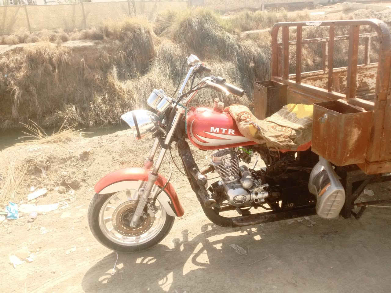 ستوته رقم اسود وسنويه مديل 2009
اكسن جمره جديد مقدم كله جديد مكينه توه مجفته سعره 650وبيه مجال مكاني نجف ناحيه الحريه الشراي يتصل ***********متواجد خاص
