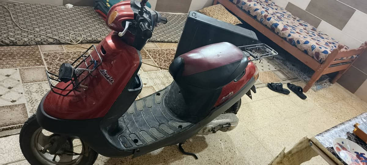 ماطور بوتين شاصي شرط كلشي بي شغال بس سلف ميشتغل مكصوص كص سلندر على ايدي سعر ٣٠٠وبي مجال رقم ***********
