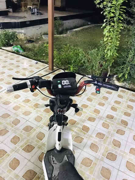 متاح دراجه شحن حجم ١٦ كهربائيات كله شغاله بطاريات تخم جدد النضافه مثل ما موضح بصور السعر ١٨٠ يرهم بيع و مراوس مكاني هيت حي البكر *********** وتساب واتصال
