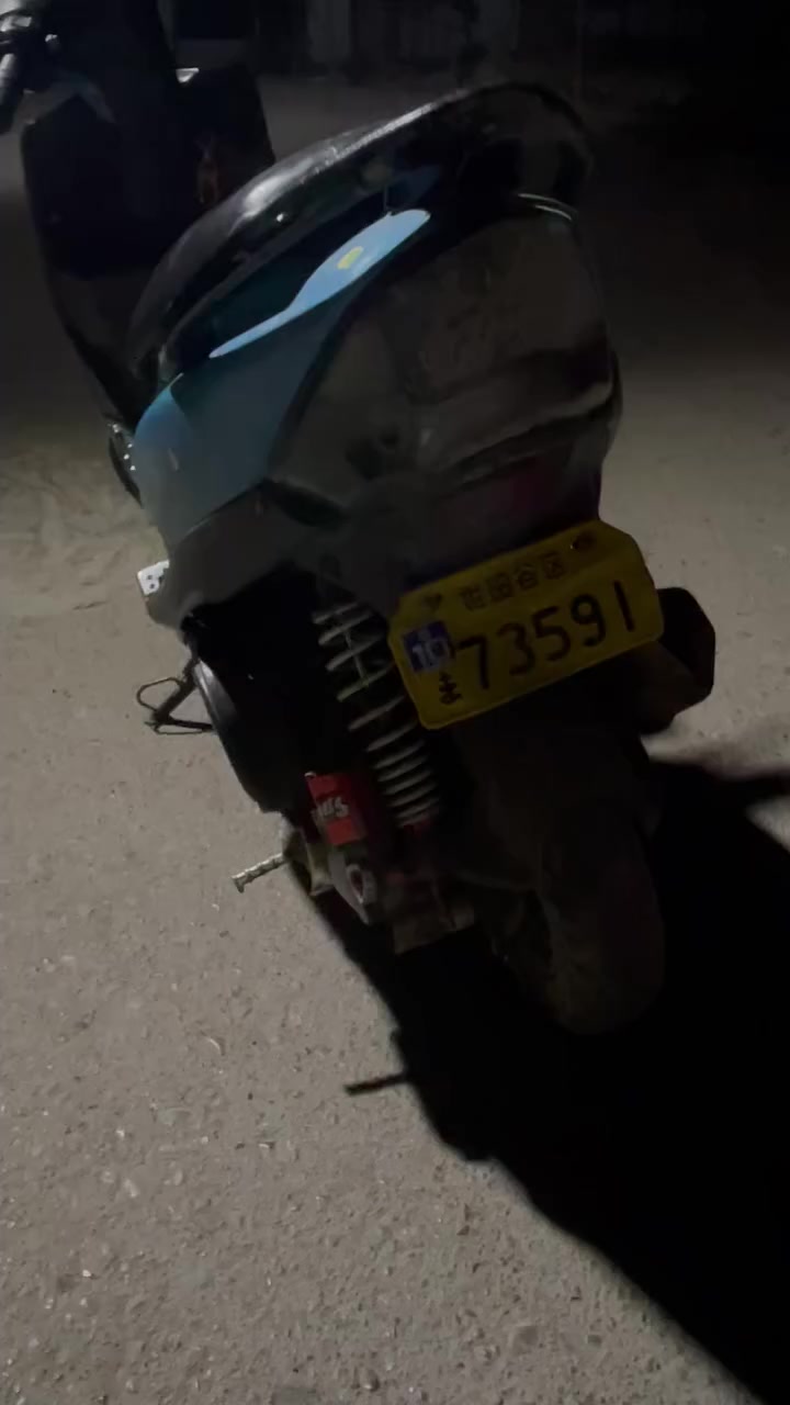 السلام عليكم دراجه ماكس عدله للبيع مجفت جديد التجفيت مفولل درجه أولى ويل خلفي طاك مو كل الكهربائيات شغاله هندر السعر ٣٢٥ وبيها مجال مكاني بغداد سبع ابكار قرب سوق السمكه


**إذا كنت صاحب هذا الإعلان وتريد حذفه لأي سبب، رجاءا أرسل رسالة إلى الدعم الفني**