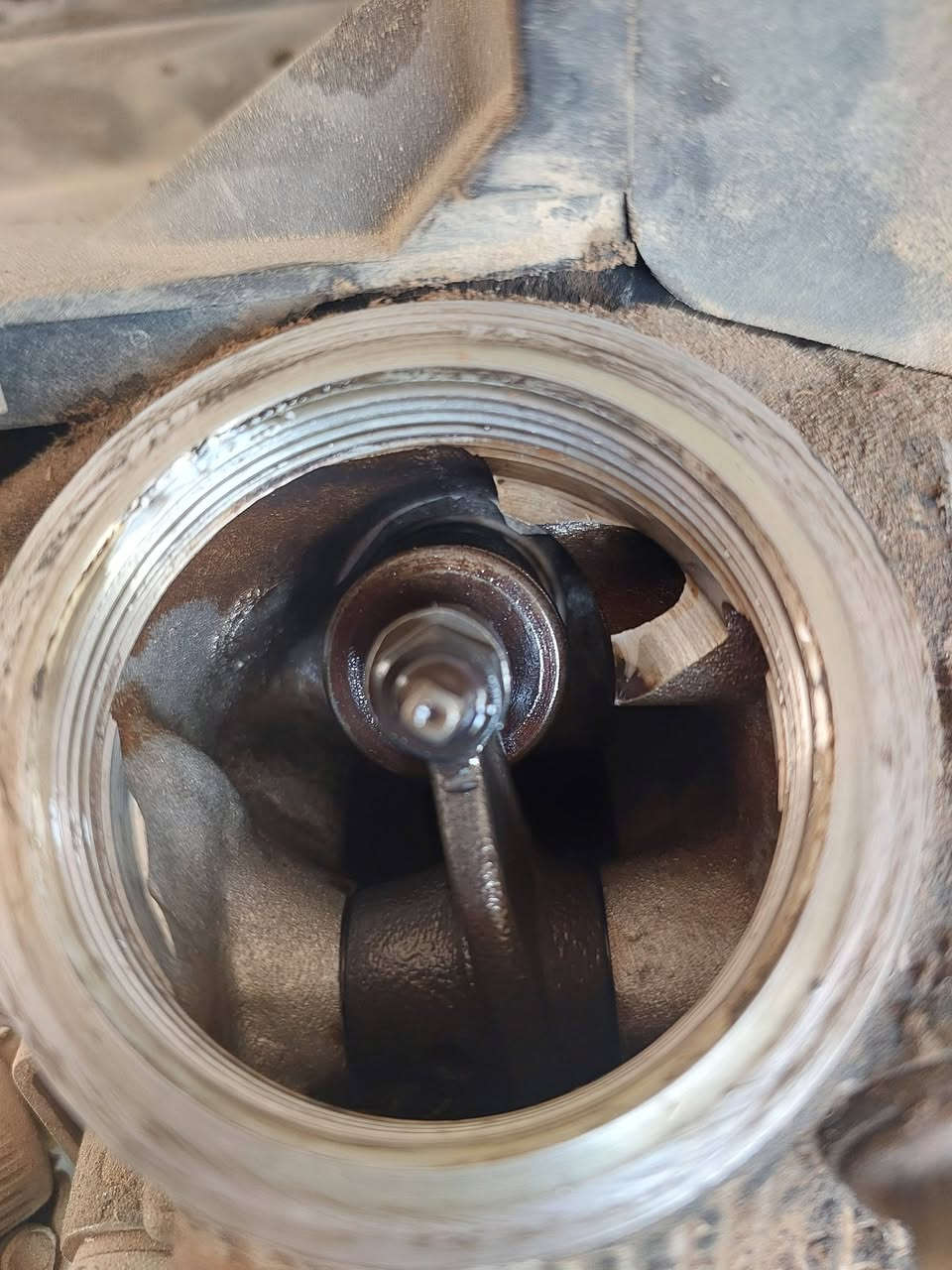 السلام عليكم محرك فراشه 140 شغال مامفتوح بيه برغي تيمه وبلعافيه عل ياخذه مكاني بابل ورديه رقمي ***********
