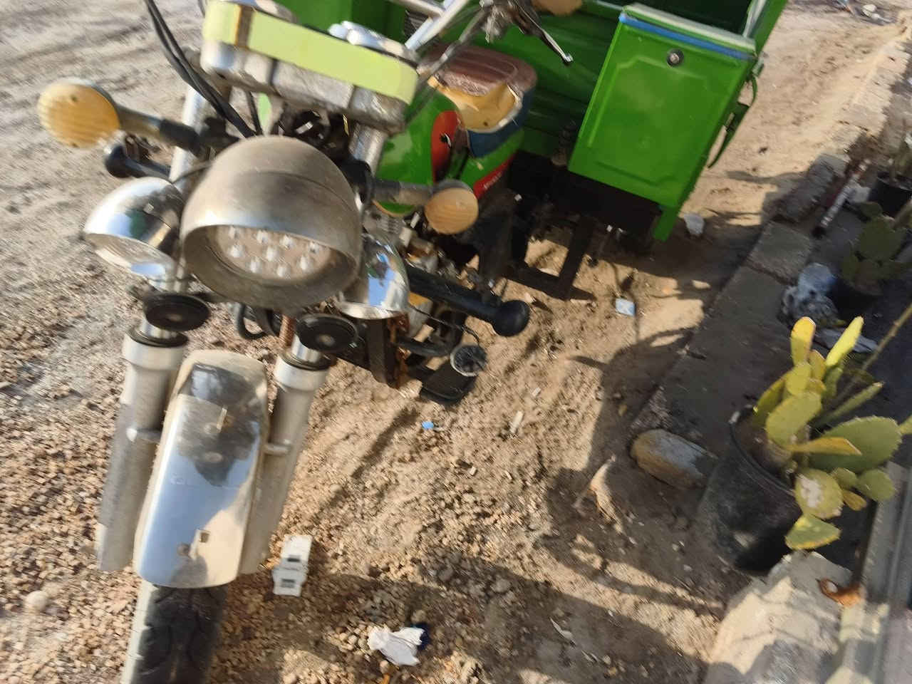 مليونين وميتين وخمسين بيها مجال . مرقم كامل رقم كربلاء  موديل 21
كاملة من كلشي ستوته متروكة ما مشتغل بيها حمل اروح واجي لشغلي بس مكاني كربلاء الحر ما عايزة شي الستوته


**إذا كنت صاحب هذا الإعلان وتريد حذفه لأي سبب، رجاءا أرسل رسالة إلى الدعم الفني**