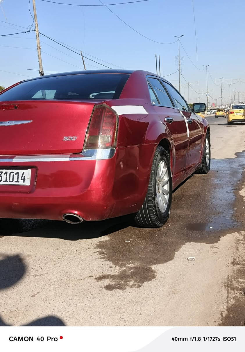 السلام عليكم اوباما موديل 2012 أصل رقم بغداد إنكليزي بسمي فول مواصفات تو ويل مكينة كير تبريد تخم تاير كلة جديد
حادث جاملغ خلفي بدون دواخل السعر ١٤٨ وبها مجال 
مكاني بغداد ***********
