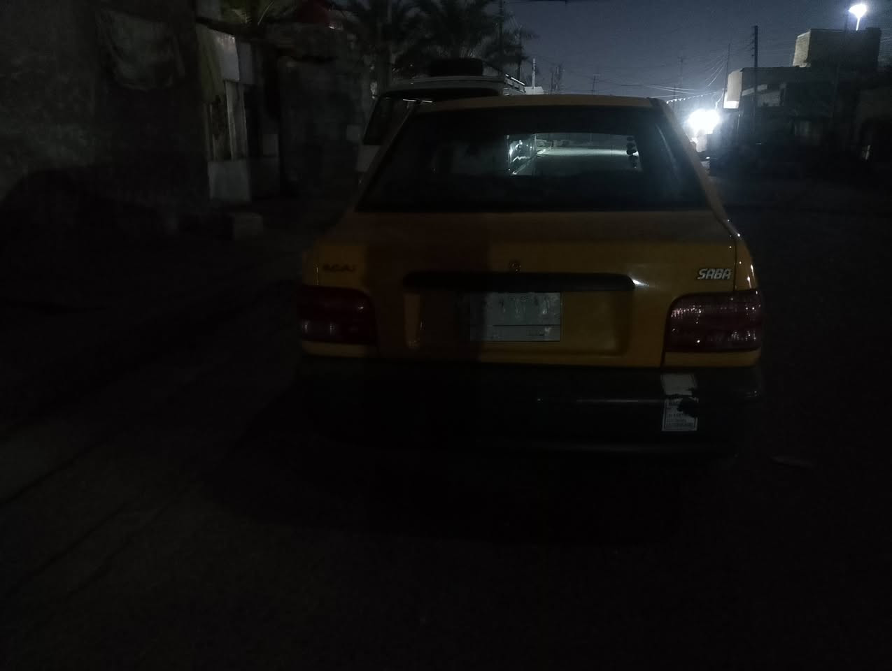 سلام عليكم سايبه 2018  سياره بيهئ بجم  ولباقي  مكفول مدوشمه   صدر جديد شاصي لايسر بيه فطر  سعر 35وبيه مجال قليل  وهاذ رقمي بيه واتساب *********** مكانهى بغداد حي اور سبع قصور
