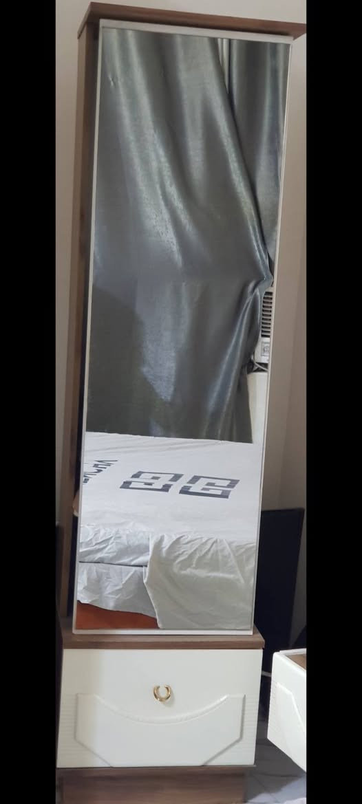 السلام عليكم 
غرفه تركي للبيع 7قطع 
السعر 750وبيهه مجال 
 العنوان/ الزعفرانيه  الربيع ملعب ١١


**إذا كنت صاحب هذا الإعلان وتريد حذفه لأي سبب، رجاءا أرسل رسالة إلى الدعم الفني**