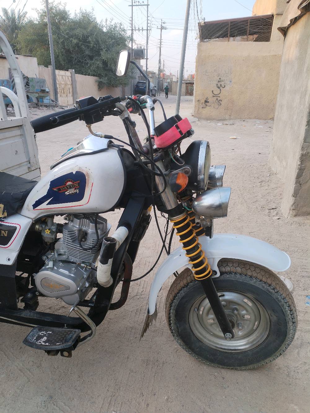 ستوته دايوان فحل أوراق مديل 2020 مكينه بلجيس اشاير جدد باتري دبلات كدام جدد كزوز جديد ستوته مكفوله من شاصي وركبه ولا نقطه خياس بيه وربع ماذب عليه كلوبات شغلات من طول لطول تجي وشوف احله من الصور لا ركبه ملحومه ولا شاصي مخيس المو شراي لا يتعبني رجا 