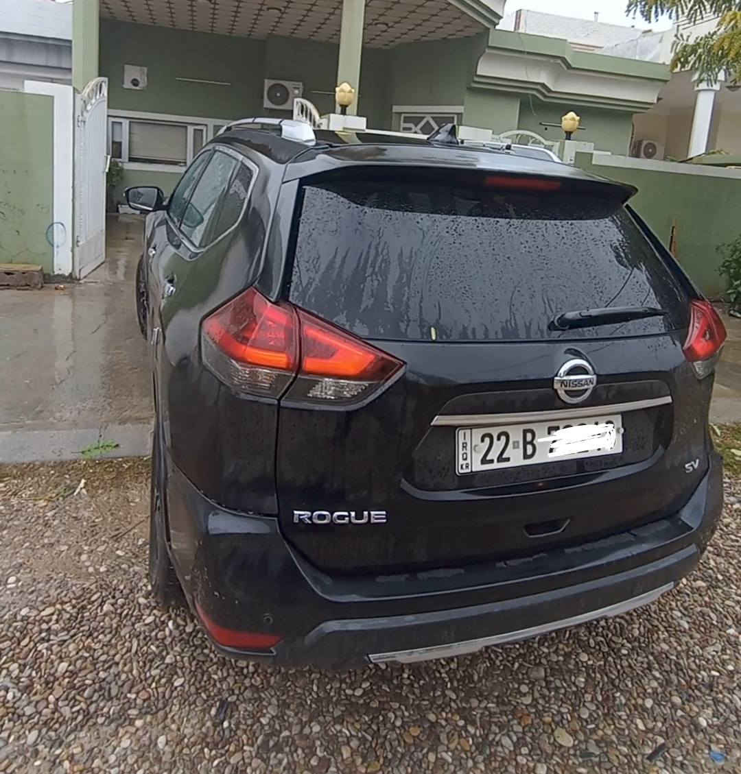 نیسان روج 2019. 
مواسەفات SV PLUSS. 
سیارەکە فووول مواسەفاتە جگەلە دەبل ئەکسل لەگەڵ پانۆراما.
                                   86000km
وەک پارچەش 3 پارجەی پێشی هەیە 
ئیرباگ سوکان لەگەڵ دەشبول سیستم 
جگەلە لەو 3 پارچە هیچی تری نیە 
سارد تەرزە هەمووی بەشەرت.  
ئەمەش هەندێ مواسەفاتی
 ڕادار. خەتی جادە. کامێرای دواوە. کوشن کارەبا. کوشن هیتەر. شاشە ئایپاد. کارپلەی. بەسمە ٥ دوگمە. سندوق شەفت. سندوق شاپ. هتد.  گێرو مەکینەو کارەبای هەمووی بەشەرت. ٣ مودی لیخورینی هەیە. 
Eco. Normal. Spor.                                                   
 زانیاری زیاتر ( 0777454208) واتس ئەپی لەسەرە.
//////////////////////////////////////////////////////////////
مواصفات SV Plus
السيارة فل مواصفات ما عدا دبل أكسل وبانوراما.
الممشى: 86000 كم
من ناحية الهيكل بيها 3 قطع أمامية فقط،
إيرباغ السوك (الدركسون) ويا الدشبول (الطبلون) مبدلات.
عدا هالثلاث قطع ما بيها أي شي ثاني.
تبريدها ممتاز وكلشي بيها شغال شرط.
بعض المواصفات:
رادار
نظام خط الطريق (تحذير/مساعدة المسار)
كاميرا خلفية
كراسي كهرباء
كراسي مدفأة
شاشة آيباد
كار بلاي
تشغيل بالبصمة (5 أزرار)
فتحة شنطة كهرباء (شفت)
فتحة شنطة بالقدم (شاپ)
نظام Hill Descent (HDC)
المكينة، الجير، والكهرباء كلها شرط
3 وضعيات قيادة:
Eco
Normal
Sport
لمزید معلومات اتصال ( ***********). واتس اپ كيفري, ديالى
