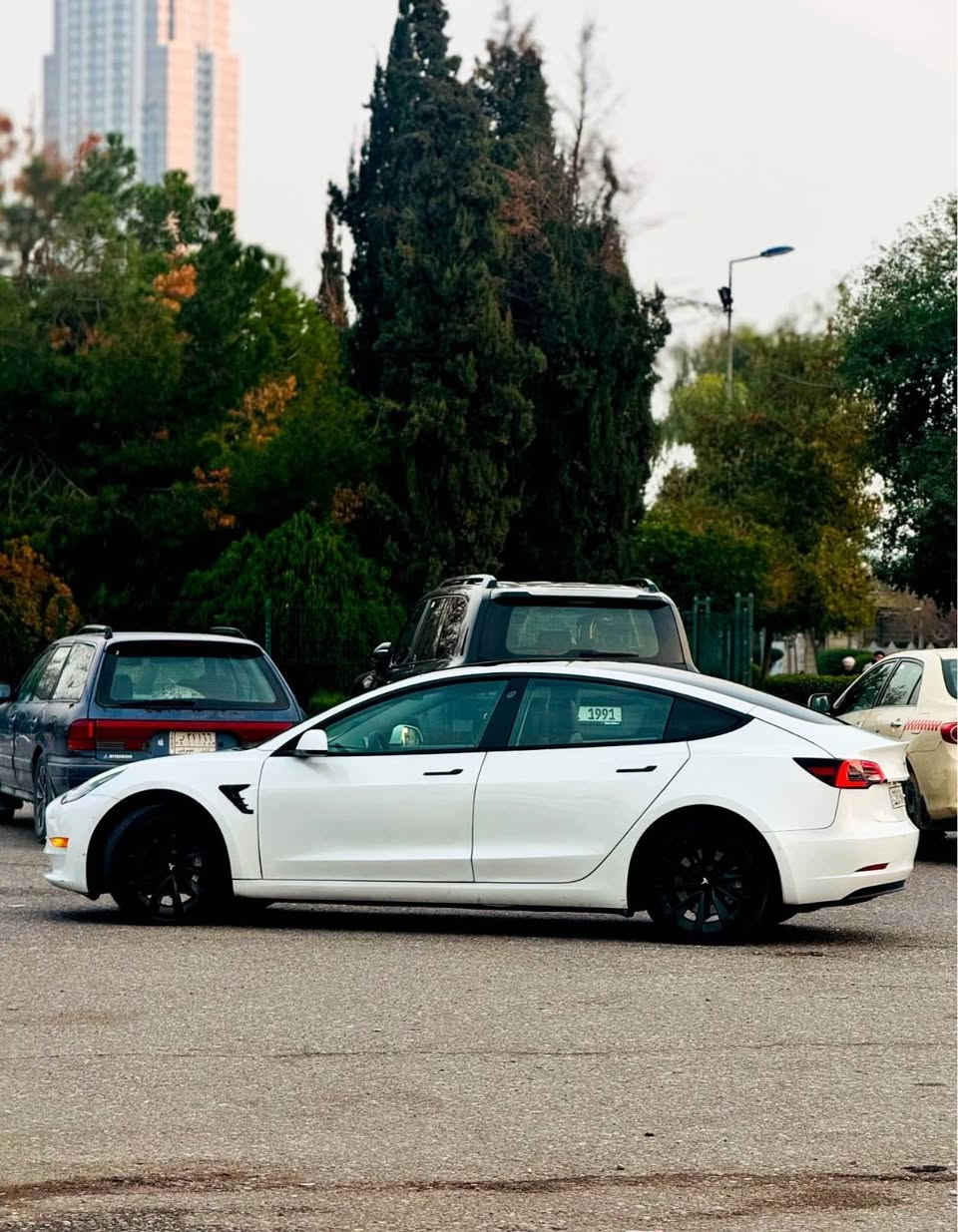 Tesla model 3 2022 🔥بلاش 
کوردی عربى
ارخص تسلا  بیع سريع 🔥
تيسلا موديل 3 
سينگل ماتور 
بدون قطرة دواخل 
ايرباك بس خلف كشن 
محركات كهربائية كله شرط 
ماشية 60 مايل 
ايرباك بس بردة 
بيه 5 قطع صبغ
رقم شاصي موجود
مكان اربيل 
سعر بلاش 139 ورقة 
واتساب [***********]
***********
______________________________
تێسلا سینگل ماتۆر 
قەترە ژۆرێ نیە 
ئیرباک بەس پشت گوشن 
کارەبایەت هەموو بە شەرت 
تەنها 60 مايل رۆیشتووە 
پێنج پارچە سبوخە
رەقەم شاسیم داناوە
شوێن هەولێر 
سعر بەلاش 139

