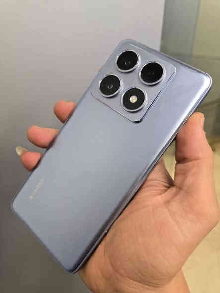 جهاز شاومي 14 تي برو نضافه 100 شاشه 144 هرتز اموليد ذاكره 512 الرام 12 معالج 9300 بلاس بوبجي 120 فريم كامره 50+50 من لايكا بطاريه 5100 شحن 120 واط صوت ستريو كامل ملحقات السعر 450 المكان ناصريه حبوبي قرب الوطني *********** ناصرية
