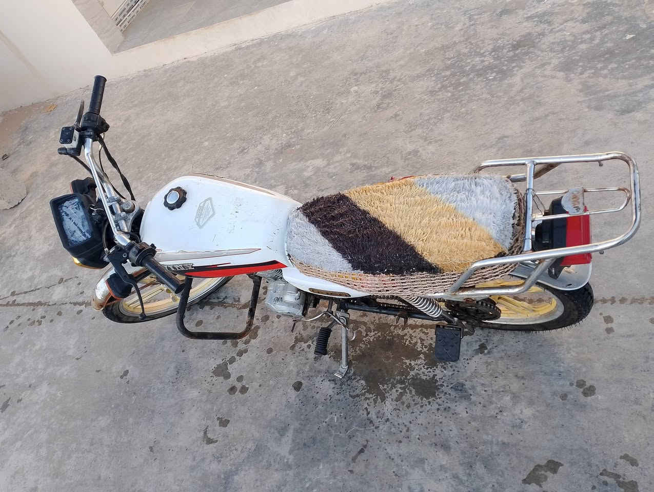 دراجى ايراني موديل 21 دراجى مثل ماوضخ بصورة يرادلها ترتيبات مكاني الكرمه سعر350
***********
