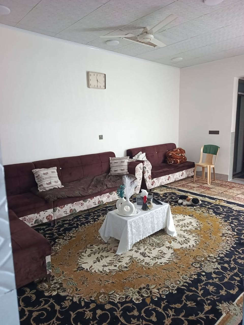 بيت للبيع خانقين 7نيسان حي الموظفين مساحه125متر بناء حديث طابقين نوع العقار(طابو صرف ) مسحوب عليه اسكان بناء طابقين عدد غرف نوم4
استقبال هول خطار مطبخ 2حار بارد حمام صحيات 2
السعر عل خاص رقم الهاتف***********
