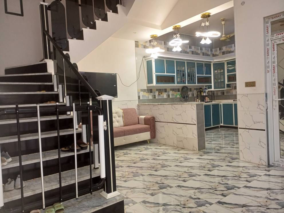 بيت للبيع 100م طابقين بناء حديث شغل درجه اولى عنوان حي الفداء شارع ابو لبنان مقاطعه 22 كرافت الخدمات سعر 155 مع المجال هاتف *********** ناصرية, ذي قار
