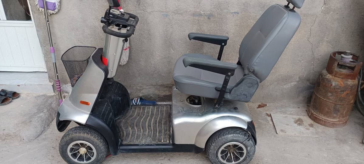 للبيع للتواصل ***********
