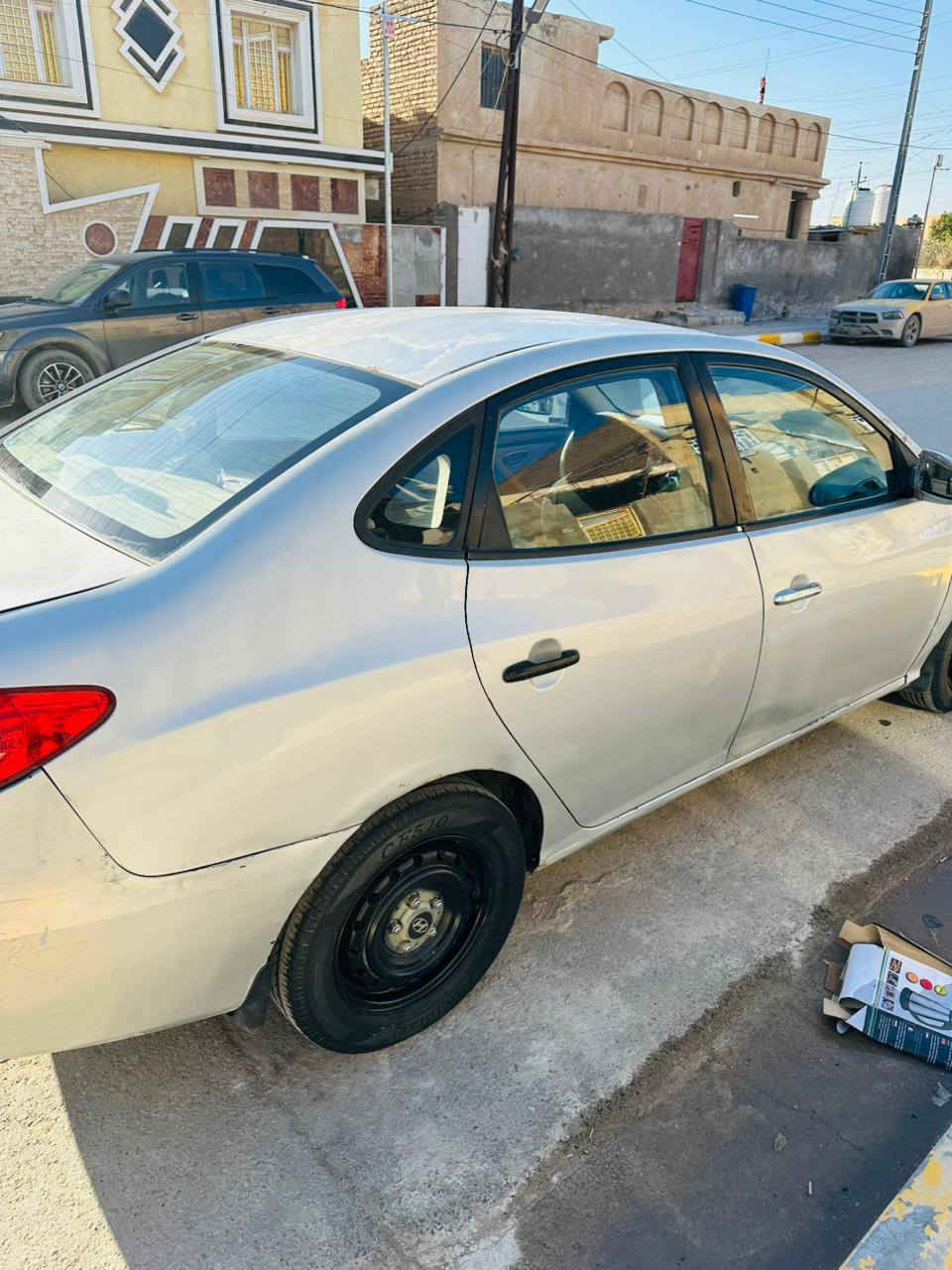 الانترا 2008 سياره بيه جراد قليل بل قماره وبيه قطع صبغ قليله كلش بل طراف وبل باب بدون حادث سياره نضيفه كلش شاشه تاب كامره مسجل مضخم محرك كارتون كير كارتون تخم تأيرات  سياره حلوه كلش ب87 وبيه مجال حك جيه مكاني ناصريه شطره ***********
