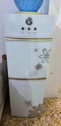 للبيع براد شغال حار بارد ڪولش نضيف ﻣﻣٰــاا داخل تصليح + شجره زيتون.. م...