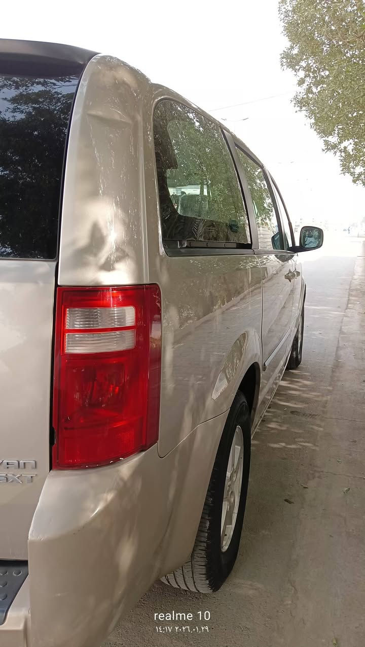 سلام عليكم من رخصت لادمن دوج كرفان مديل 2009كلين
مواصفات sxt 

بجم كبس 

كير و محرك 3.8.v6جدد

مواصفات فرس با سقف بيبان كهرباء شغالة 

كشن سياق كهرباءت بيجي بلع منفصل عليهة ادامة كاملة سيارة جديدة 

شاشة اندرويد كبيرة+كامرة خلفية 

تخم تاير جديد 

منضومة تبريد 3قطع شغال 

رقم بغداد جديد+مداور ثاني يوم 

6جام كهرباء+المري الجانبية تحكم 

سيارة جديدة بمعنا الكلمة 

سيارة كلين ما بيهة ضربة بيهة طخات بسيطة معدلة عل بارد 

*********** سعرهة 117وبيهة مجال واسف عل اطالة
