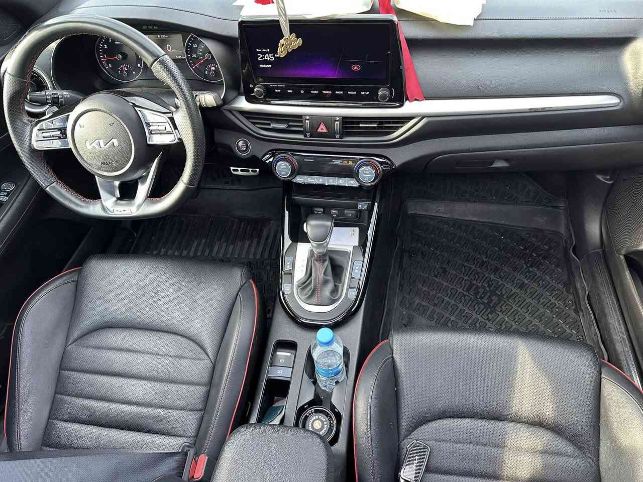 كيا فورتي 2023 GT
فول مواصفات 1/1 

محرك ١٦ تيربو 

فتحة سقف 

بصمه

كشنات تدفئه وتبريد

رادار امامي خلفي +حساسات

حساس مرايات 

شاحن لاسلكي

ماشيه ٣٤ ميل

ضرر واضح بصور +بوند كلير بامريكه بدوون اي ضرر مصبوغ

السعر١٧٥ ورقة 

***********
