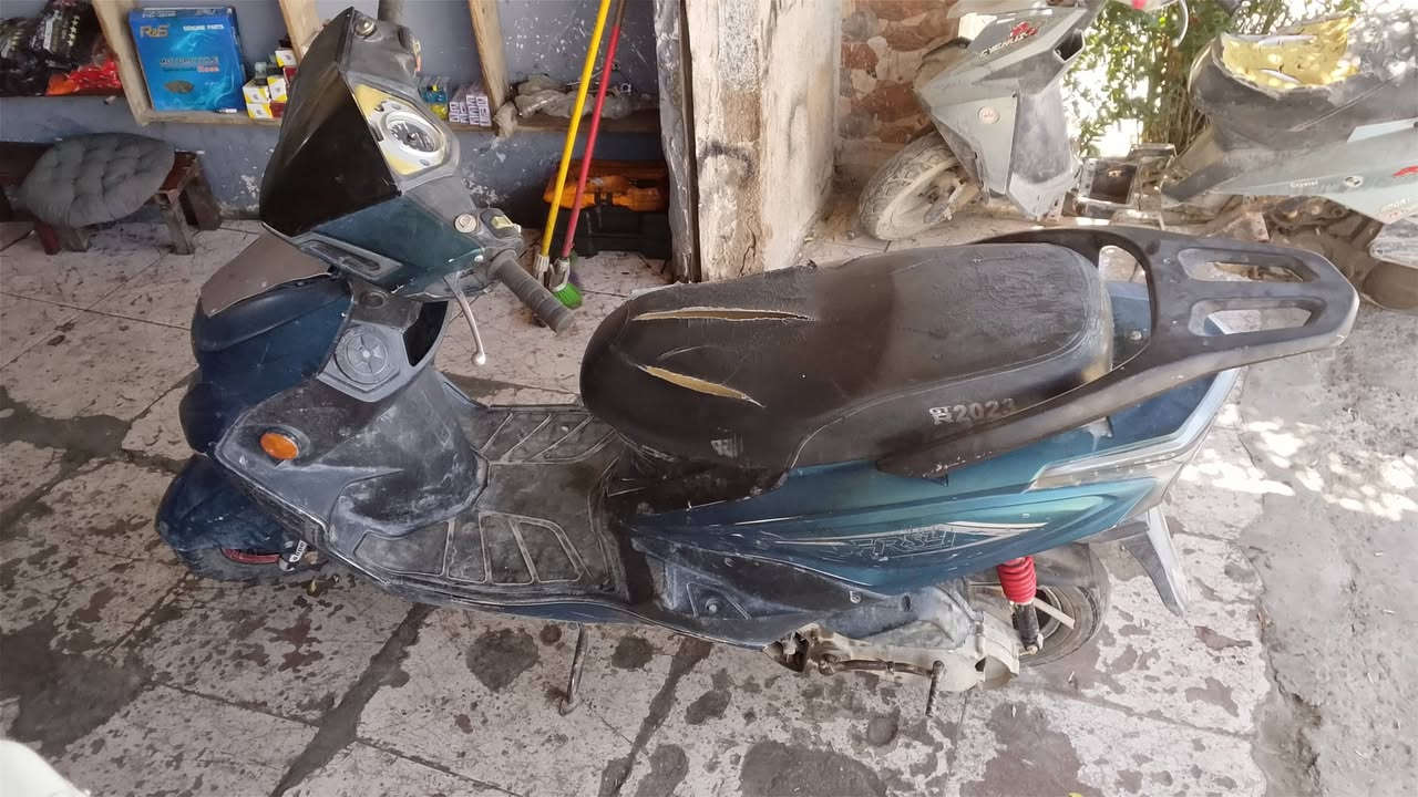 دراجه ماكس شكل صيني محرك ماكس عدله كامله بيها خيط تبخير خفيف شلعه معدل خير من الله محرك ناعم اخرس 
***********
سعر 200وبيها مجال
حله بكرلي
