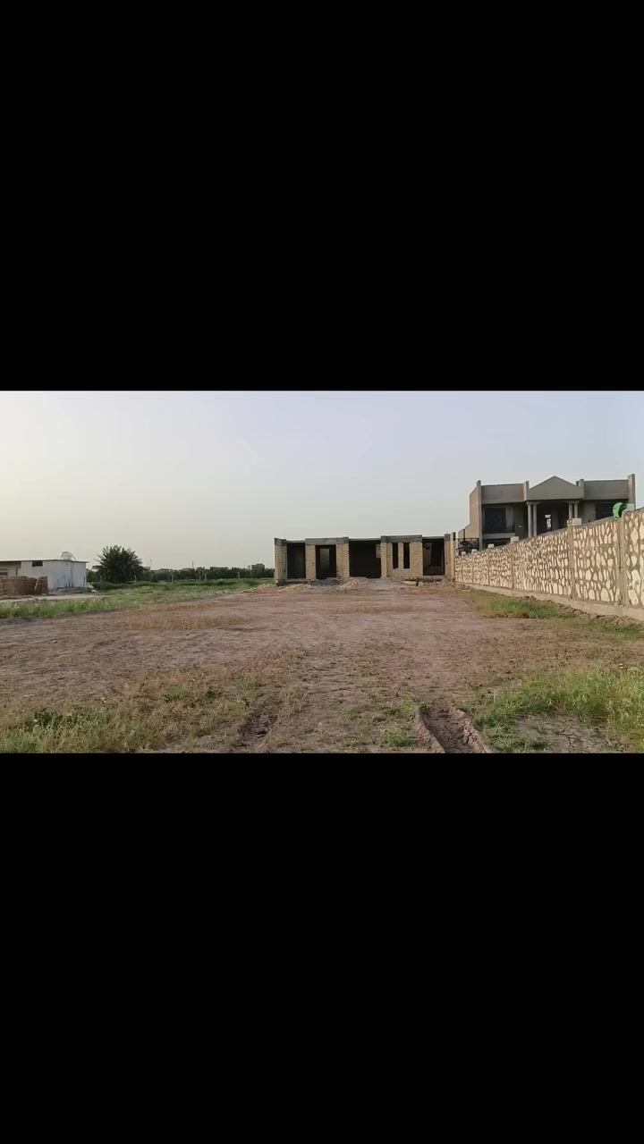 يالله نصف دونم للبيع 1250م مع هيكل عدد ثنين واحد 250والثاني 150م موقع حلو تبليط خدمات فول الوجه 16سند 25تحويل ثاني يوم  كربلاء طويريج ام الهوى الرغيله 
للاستفسار ***********
