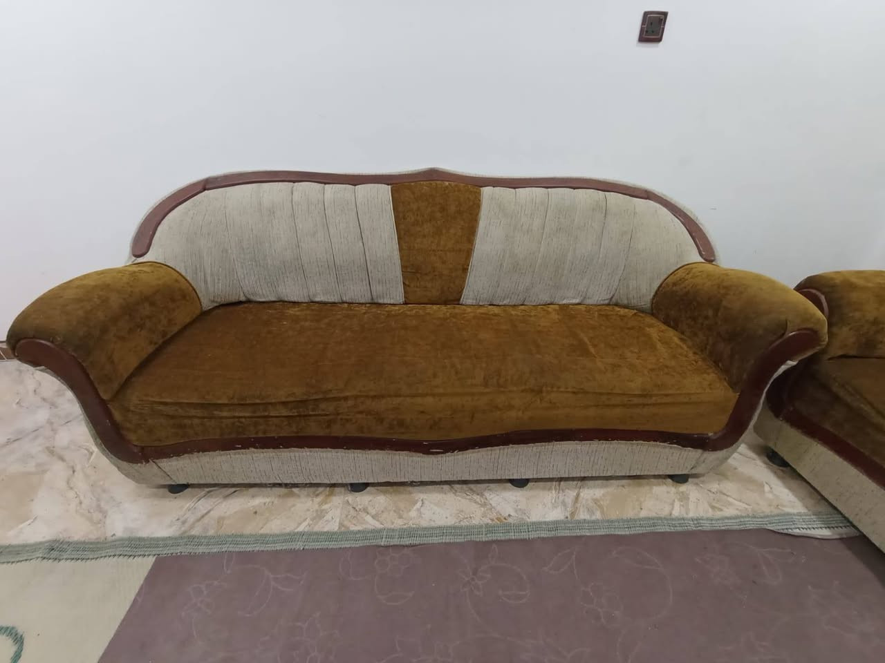 طخم للبيع قطعتين السعر 60الف وبي مجال


**إذا كنت صاحب هذا الإعلان وتريد حذفه لأي سبب، رجاءا أرسل رسالة إلى الدعم الفني**