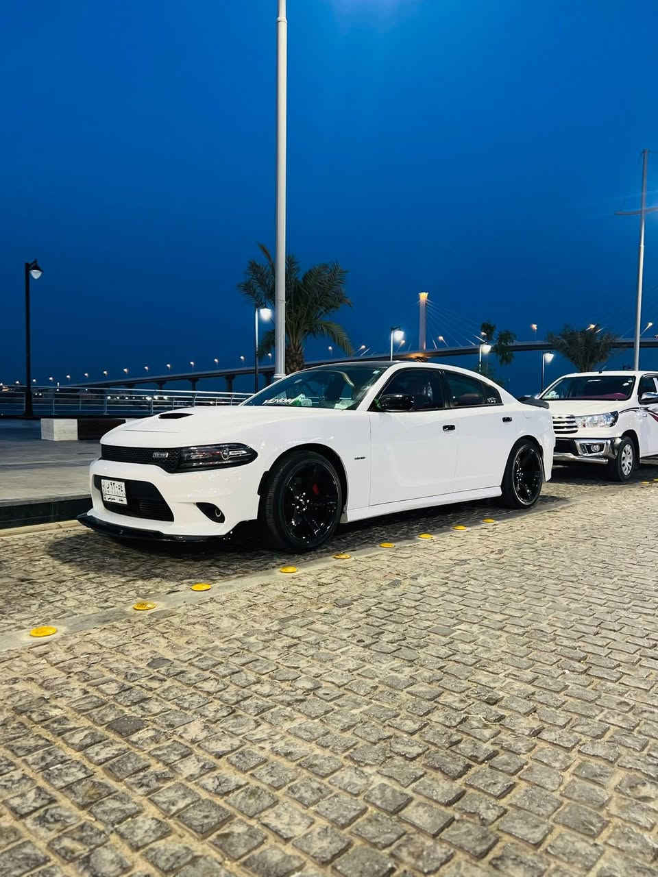 چارجر هيمي. 2018.  5700RT
سوبر تراك باك 
دكمه سبورت   ودكمه سوبر تراك
بصمات ٢. 
سياره كلش نضيفه 
السيارة فول ما عدا الرادار و الخزن ميموري 
بلكات ريسنك الاصلي
فتحه سقف 
دبات موبر. صوت بلاد نغمه تخبل 
قماره مغلفه نانو اسود 
نانو دعاميه ولايتً
 السيارة جاهزة اي نقص ما بيها 
مكانها بصره 
حادث السيارة فقط باب خلفي عكس سائق.  موضح بل صور ما طاك ايرباك بيه 
و مواصفات ال rt معروفة  
عدسات اوزوم اخر اصدار
لد لايت متغير 
لحيه كاربون 
دفيوزر كاربون
السيارة بسمي رقم بغداد  مشروع وطني شوكت متريد احولها باسمك   مكاني #بصره 
***********
