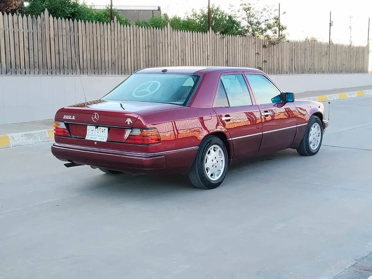 مارسيدس دب حجم 300 موديل 91 محركVVT3000 رقم كركوك مشروع وطني بي كود بنزين سنوية جديد الغاية 2030 شرط تحويل  قواعد دبلات سليمة بدون خياس بدون ضرب صبغ عام جمالية اربع جامات كهربائية ABS تبريد تدفئة شغالة تايرات جديد سنترلوك كهربائية شغال سعر 65مكاني كركوك ***********
