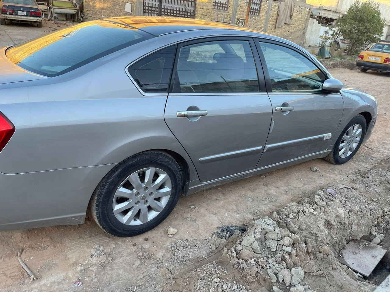 السلام عليكم
ستفران 2010
6 سلندر
رقم بغداد 
السعر 84
السونار بالمنشور
***********
