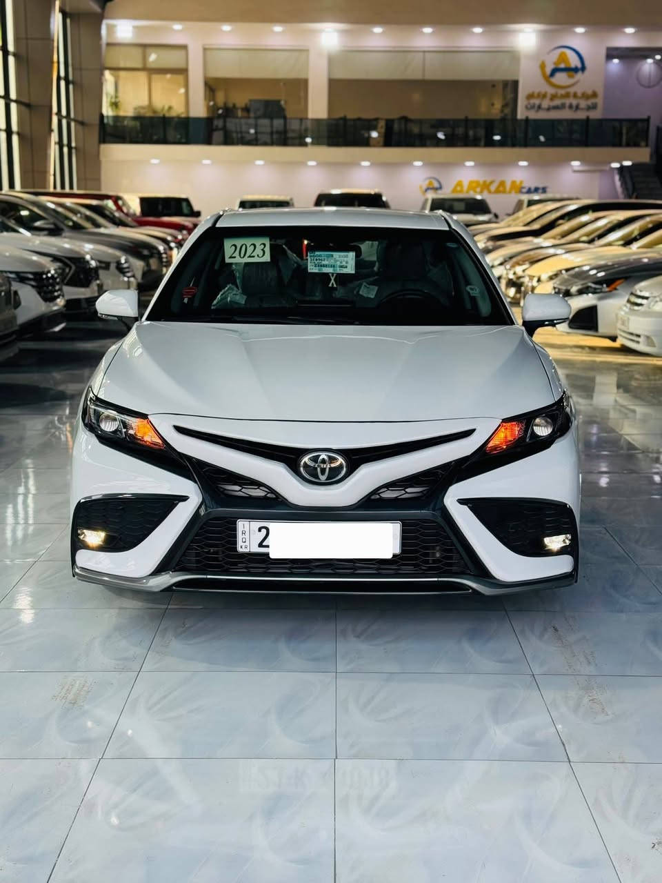 ✨️TOYOTA CAMRY  ✨️
 للبيع تويوتا كامري 2023
مواصفات SE SPECIAL 
▫️تحكمات ستيرن جهتين
▫️شاشة ترحيب 
▫️كشنات تدفئة + تبريد 
▫️كشن كهرباء 
▫️داخل ابيض مميز
▫️ويل كروم 
▫️كشافات ضباب بروجكتر
▫️اشاير بالمري
▫️رادارات 360°
▫️كامره خلفيه
▫️كشنات جلد 
▫️شفتات ستيرن
▫️نظام SPORT _ECO 
▫️وبيها بعد مواصفات 
🔺️ السياره ضرره فقط بنيد وربع جاملغ صبغ بدون قطرة دواخل 
🔷️السياره مرقم سليمانيه جديد 
للأستفسار الأتصال ع الرقم ***********
