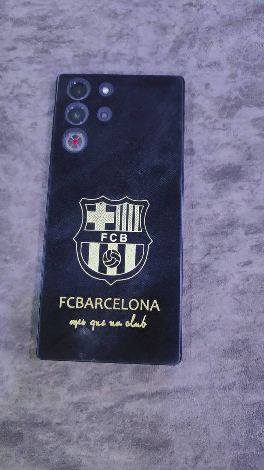 البصرة قضاء المدينه 
الجهاز كامل ملحقات ومكفول ونسخه عالمية  لللبيع ب850 او مراوس بجهاز اخر