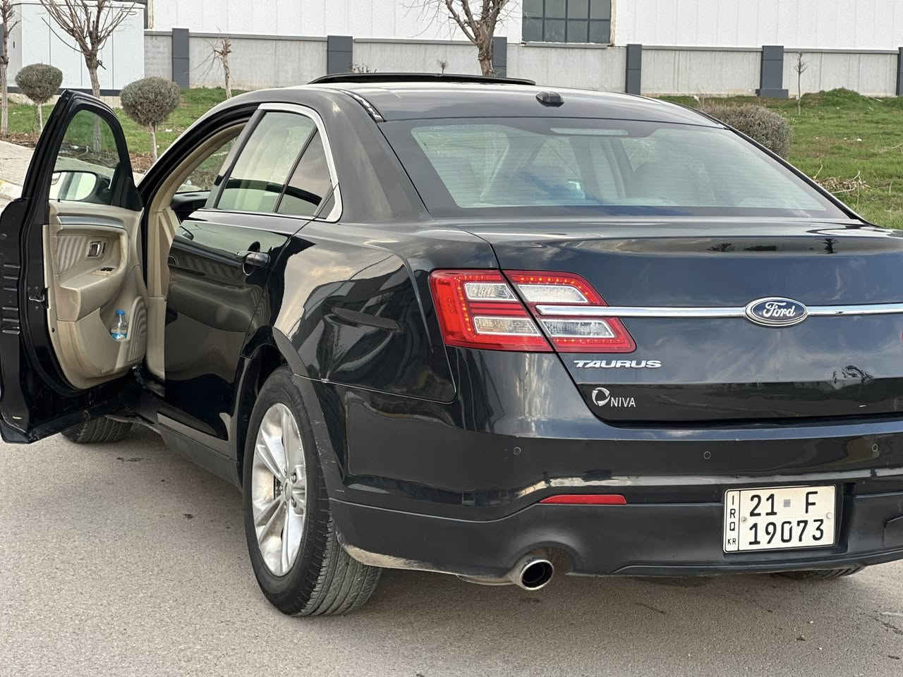 فورد توريس ٢٠١٣
شركه نيفا خليجي
ماشي ١٤٥ كيلو متر
مواصفات sel
٣ شاشه 
فتحه 
سنويه جديد لحد ٢٠٣٠
تحويل مباشر 
سياره جاهز 
كفاله عام
مكينه گير بشرط
بدون سبغ 
مكان سليمانيه 
***********
