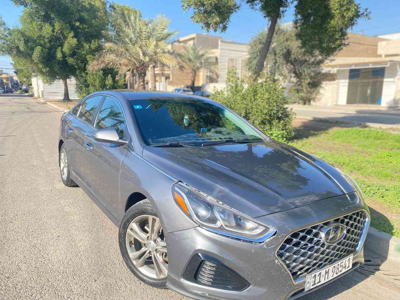 السلام عليكم
سوناتا موديل 2019 فول عده الفتحه وكشنات جلد 

المواصفات 

شاشه جبيره 

بصمه أبواب وبصمه وجنطه 

تبريد منفصل قطعتين امامي خلفي 

منضومه زنون عالي ناصي 

رادارات جانبيه 

اشاير بل مري 

تحكمات ستيرن 

كشنات كهرباء وتدفئه وتبريد 

كير مكينه صدر تبريد كله وضع شركه ممفتوح بيهن برغي 

حادث المركبه 

صبغ قبق صندوق فقط يعني السياره ضرر قطعه وحده فقط 

وبارد بل بنيد 

ضرر  في البدنه الخلفيه  

الستفسار : 

***********

*********** واتساب بيهن ثنينهن 

السعر 125 وبيه مجال حك الجيه
