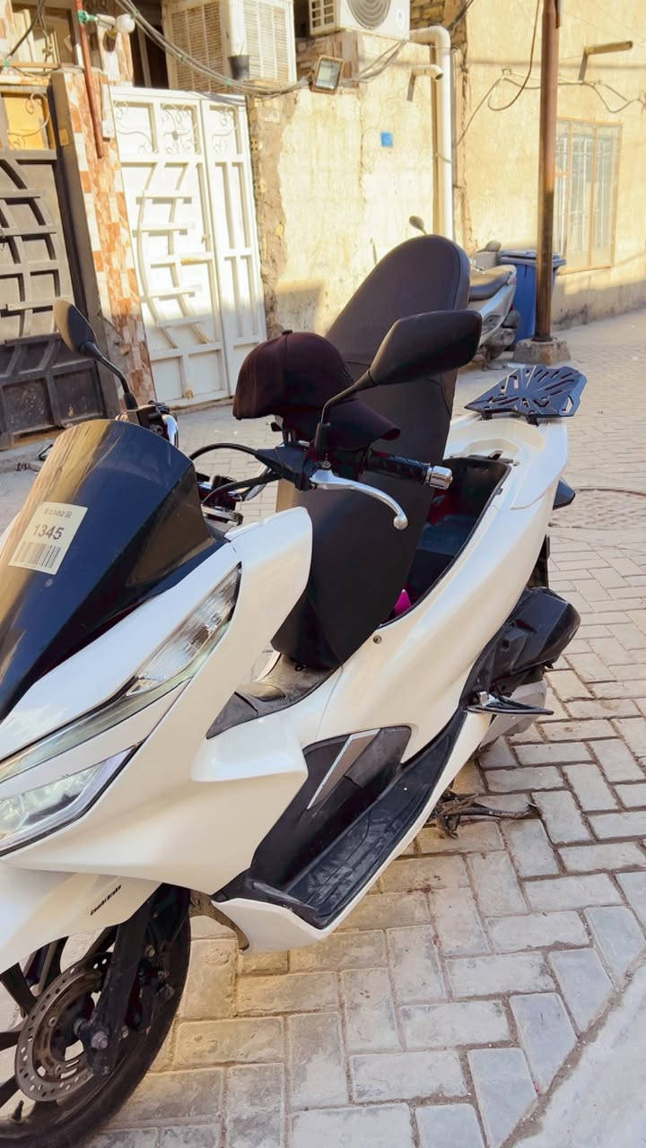 سلام عليكم بي سي اكس جيل ثالث بصمه ياباني jfدراجه نضيفه فول ماشيه ١٧ بحاله وكاله مثل ما موضح بالتصوير بغداد مدينه الصدر شارع الفلاح السعر 20 وبيها مجال قليل حك جيه ***********
