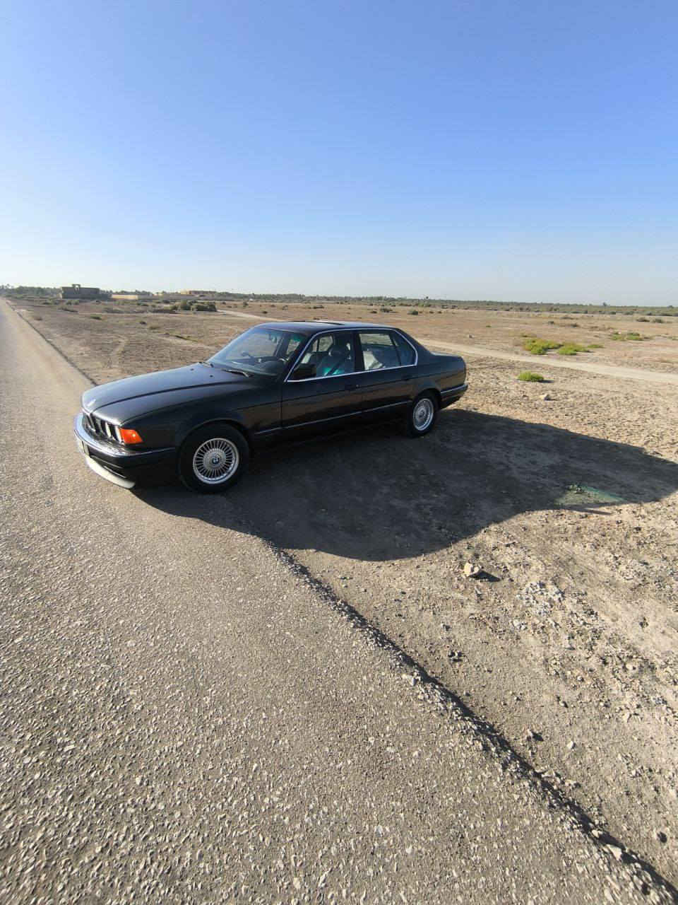 سلام عليكم من رخصت مدير الكروب  بي ام دبليو رقم بغداد انكليزي مكينه وكير حاويه بالجيس سياره حلوه وجديده مكفوله كفاله عامه  سعر45 مجال قليل تفاصيل أكثر الاتصال على الرقم ***********عنوان بابل الكفل
